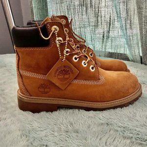 kids timberland boots wheat size 4y